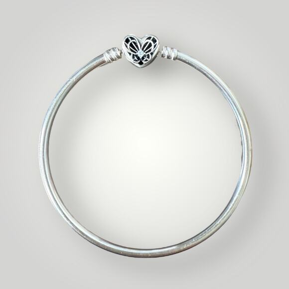 Authentic Pandora Moments Limited Edition Heart & Butterfly Bangle sz 7,5 - Picture 1 of 5